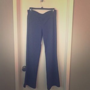 Under Armor bootcut workout pants!